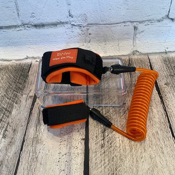 DNW Wear You Play Anti-Lost Strap Wrist Leach Hand Belt - Picture 1 of 5